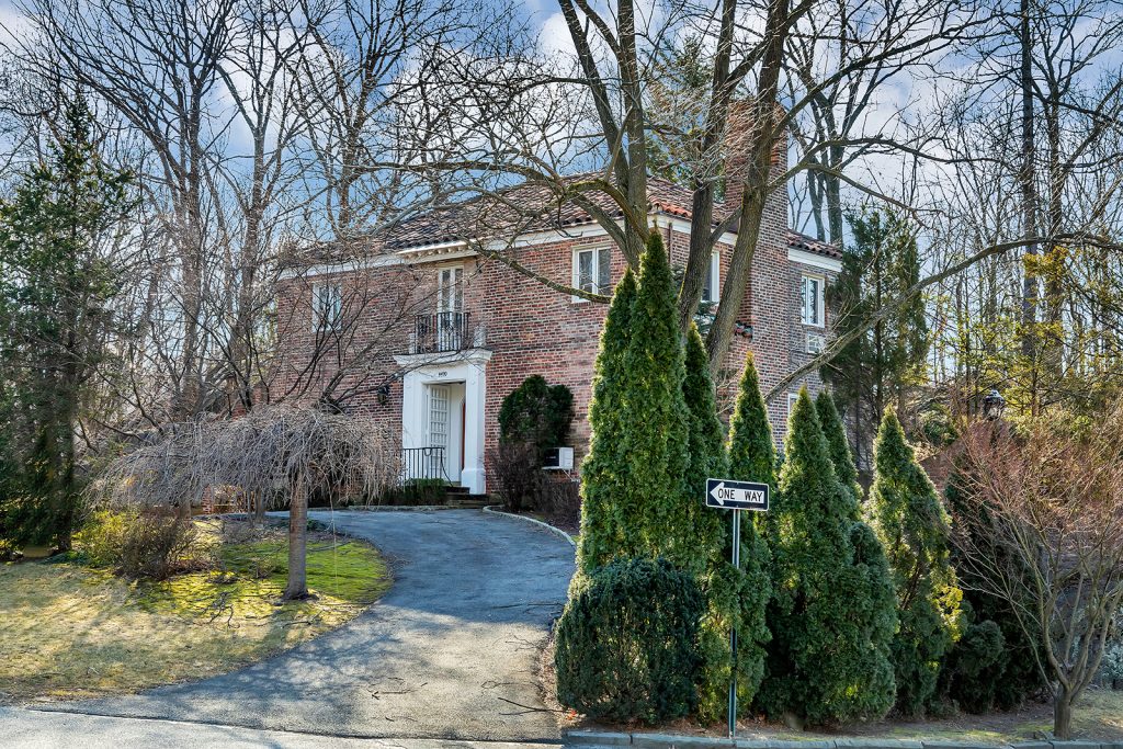 4490 Fieldston Rd., Bronx, NY 10471 CORE Real Estate